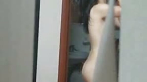 Gadis bosan dari Rusia tidak menentang seks anal dengan bokep janda semok pria yang berguna